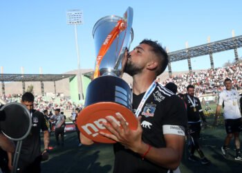 Colo-Colo no cierra la puerta al retorno de Emiliano Amor tras salida de Falcón