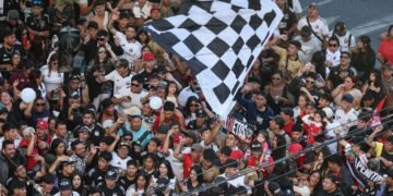 Nueva encuesta lo confirma: Colo Colo sigue siendo el equipo más popular de Chile