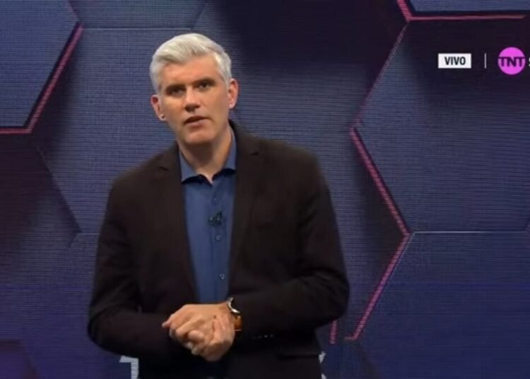 Manuel de Tezanos critica a Jorge Almirón: “El hincha de Colo Colo no le cree”