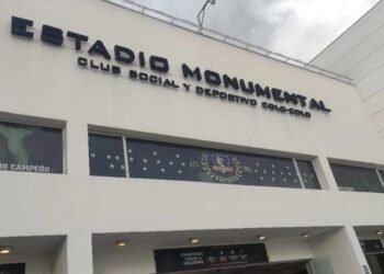 Colo Colo evalúa vender el nombre del Estadio Monumental para financiar su remodelación