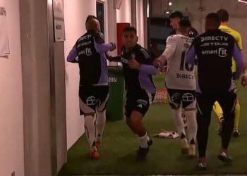 Arturo Vidal revive su cruce con Fernando De Paul