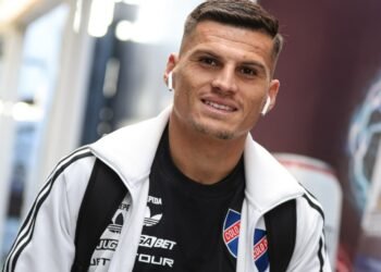 Lucas Cepeda reconoció que tiene ofertas para dejar Colo Colo en este mercado de pases.