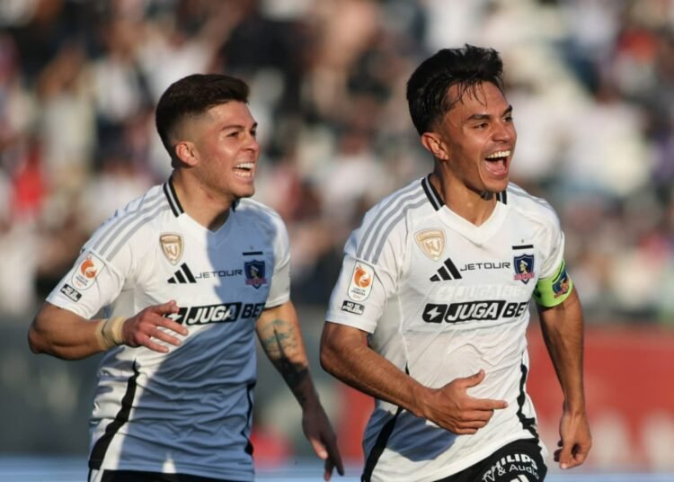 "Formación de Colo Colo para el partido ante Huachipato en el Estadio Monumental"