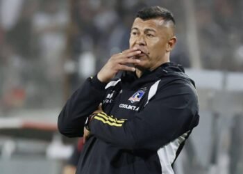 Piden un gesto para la salida de Jorge Almirón de Colo Colo