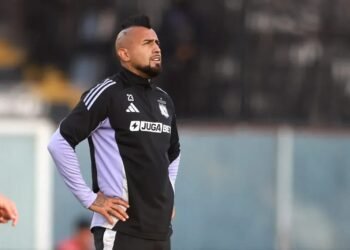 Desde Blanco y Negro muestran preocupación por actitud de Arturo Vidal