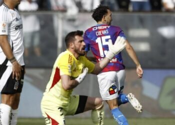 Le ponen la lápida a Fernando de Paul: “Fue un error dejar partir a Cortés”