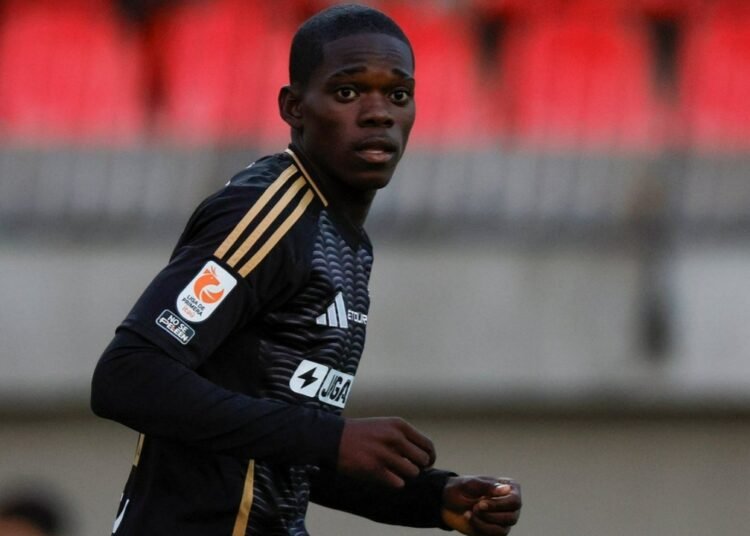 El drama de Manley Clerveaux en Colo Colo: así vive la difícil situación el delantero haitiano