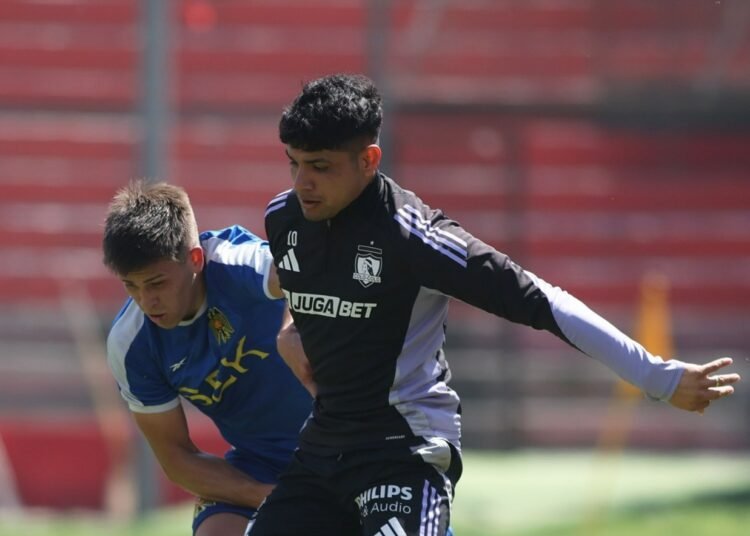 La inédita formación de Colo Colo en amistoso: sorpresas en la alineación de Ortiz