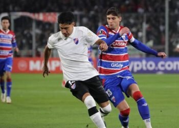 Nuevo golpe para Salomón Rodríguez: el delantero de Colo Colo no será titular