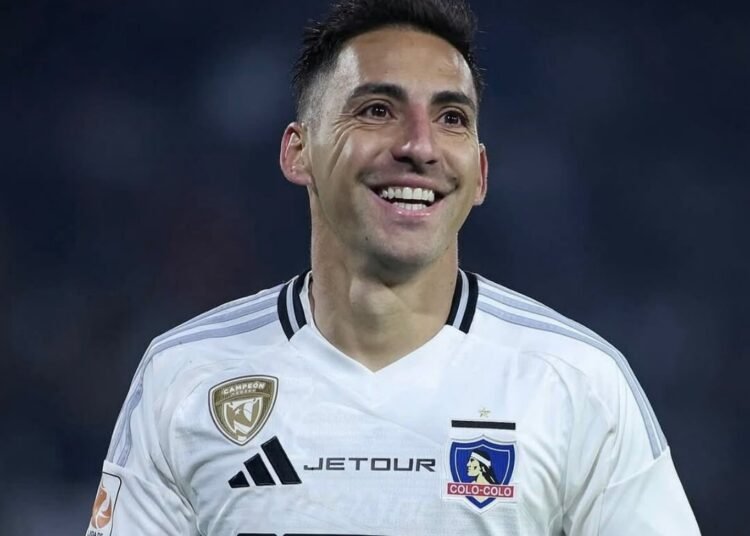 Fernando Ortiz saca la voz por el momento que vive Javier Correa en Colo Colo