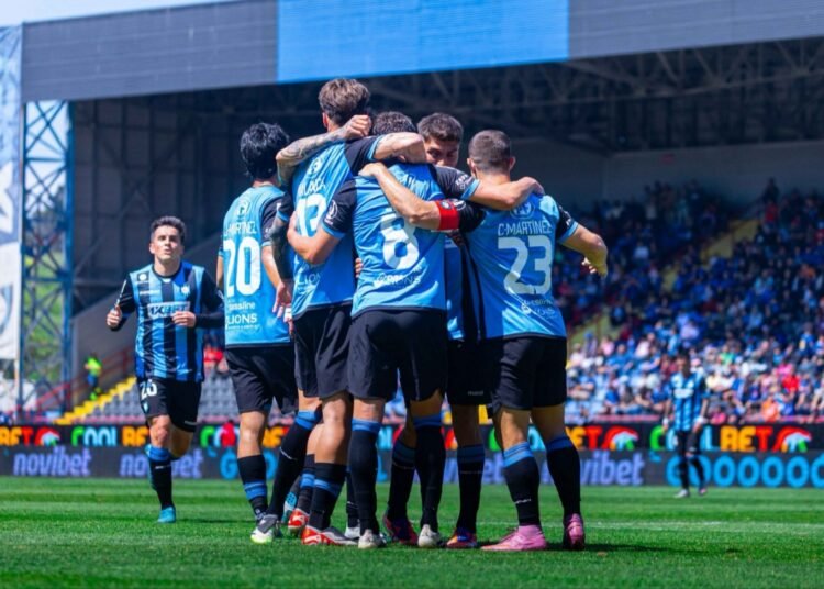Así quedó la tabla: Huachipato le dio una mano a Colo Colo
