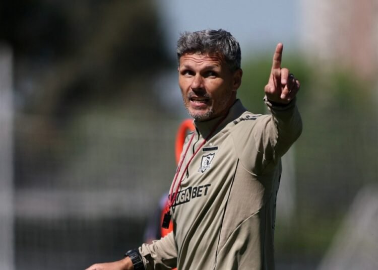 Fernando Ortiz toma dura decisión: joven promesa de Colo Colo es cortado del plantel