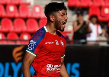 Canterano de Colo Colo sueña con ganarse una oportunidad en el primer equipo para 2026