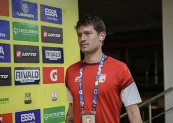 Colo Colo reordena su defensa y apunta a Joaquín Sosa