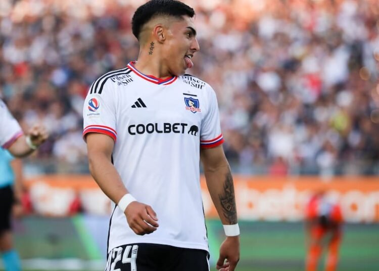 Jordhy Thompson ilusiona a los hinchas y deja abierta la puerta a un regreso a Colo Colo