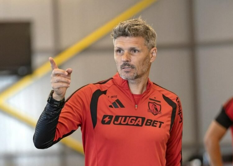Colo Colo de Fernando Ortiz sigue perdiendo jugadores clave de cara a la temporada 2026