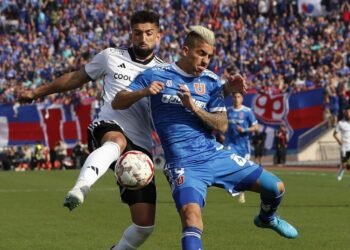 Jugador de Colo Colo llamó a Leandro Fernández para convencerlo de llegar al Monumental