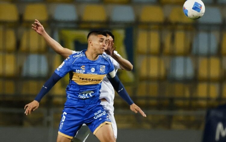 Nuevo refuerzo para Colo Colo: Revelan detalles de la negociación que lo acerca a Macul