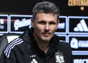 Campeón del 91 defiende la estadía de Ortiz: “Sería un papelón si lo sacas ahora”