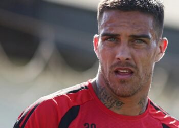 Histórico de Colo Colo lanza fuerte mensaje a refuerzos que no juegan con Fernando Ortiz