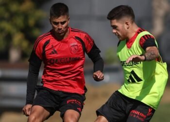 La posible formación de Colo-Colo para enfrentar a Huachipato en el Estadio Monumental