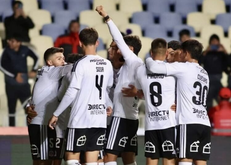 Colo-Colo muestra evolución: triunfo y señales del trabajo de Ortiz