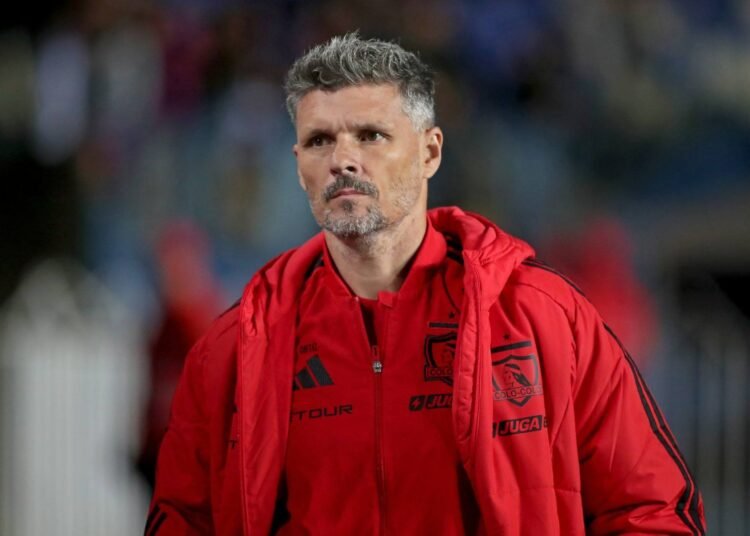 Fernando Ortiz confirma sensible baja en Colo Colo para duelo ante Huachipato
