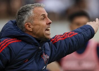 Gustavo Álvarez rompe el silencio: ¿Lo llamó Colo Colo? Su respuesta sorprende