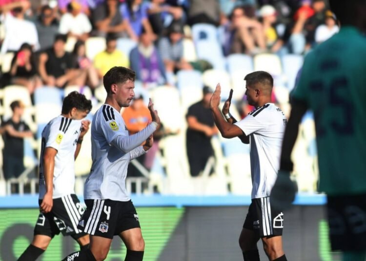 Leyenda del fútbol chileno compara al Colo Colo de Ortiz con un equipo europeo