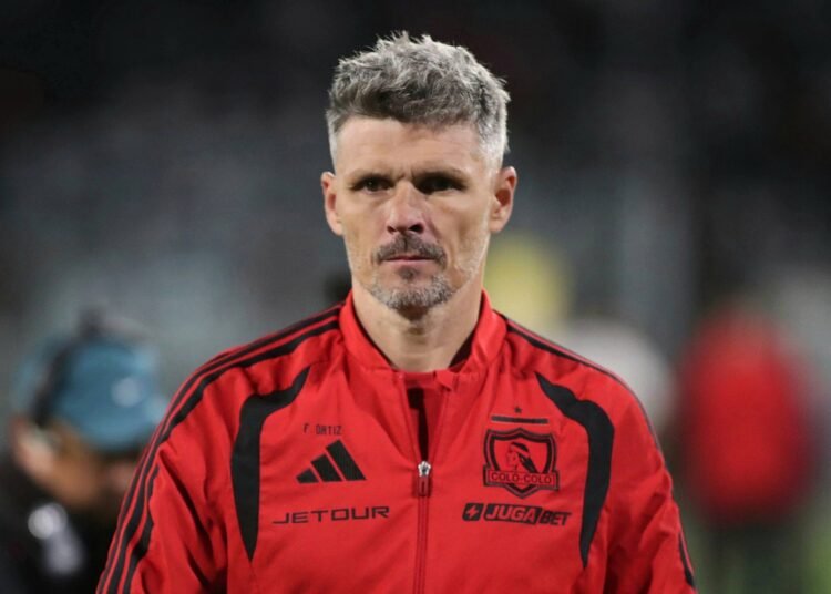 Duras críticas al Colo Colo de Fernando Ortiz: “Ninguna posibilidad de ser campeón”