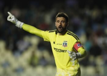 Golpe en Colo Colo: revelan la gravedad de la lesión de Fernando De Paul y su tiempo fuera