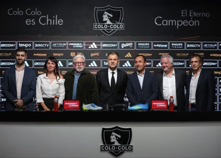 Estuvo en contra de la reducción de jornada laboral a 40 horas: ex Ministro de Piñera llega a Blanco y Negro