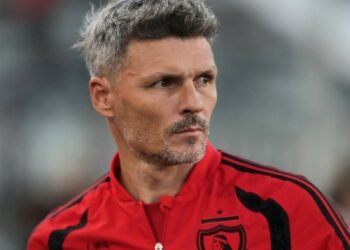 Fernando Ortiz tiene clara su prioridad: el refuerzo que busca Colo Colo para el segundo semestre