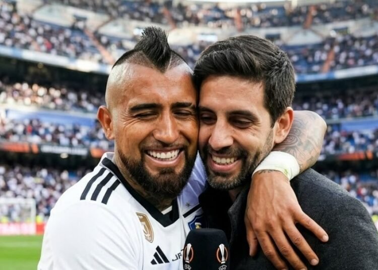 Maks Cárdenas recibe ola de críticas por defender a Arturo Vidal en polémico episodio