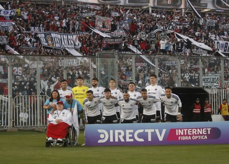 Posible formación de Colo-Colo vs UC: el XI que prepara Fernando Ortiz para el clásico