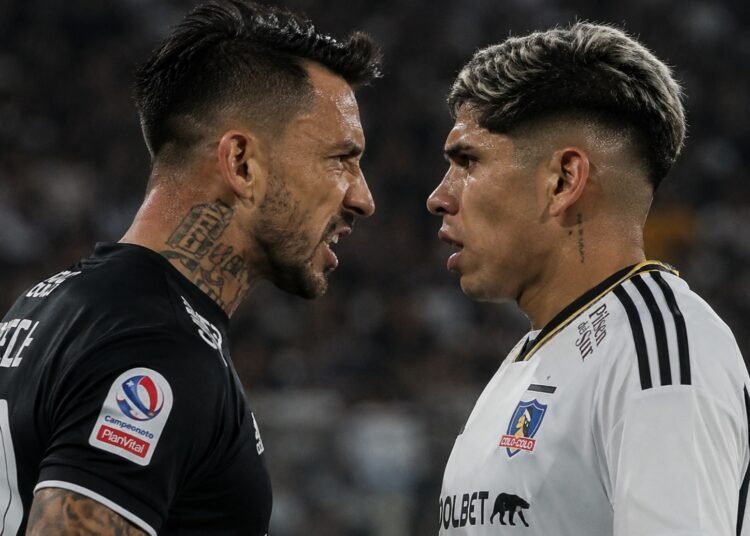 Mauricio Pinilla dispara contra Carlos Palacios y cuestiona su presente en Boca Juniors