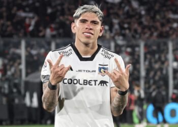Carlos Palacios abre la puerta a un regreso a Colo Colo y sorprende desde Boca Juniors