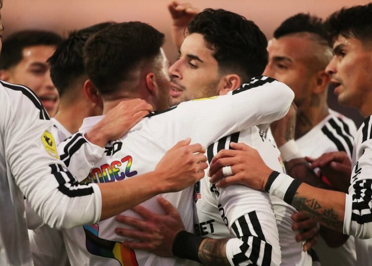 Le abren la puerta a Colo-Colo para cerrar su primer refuerzo del segundo semestre