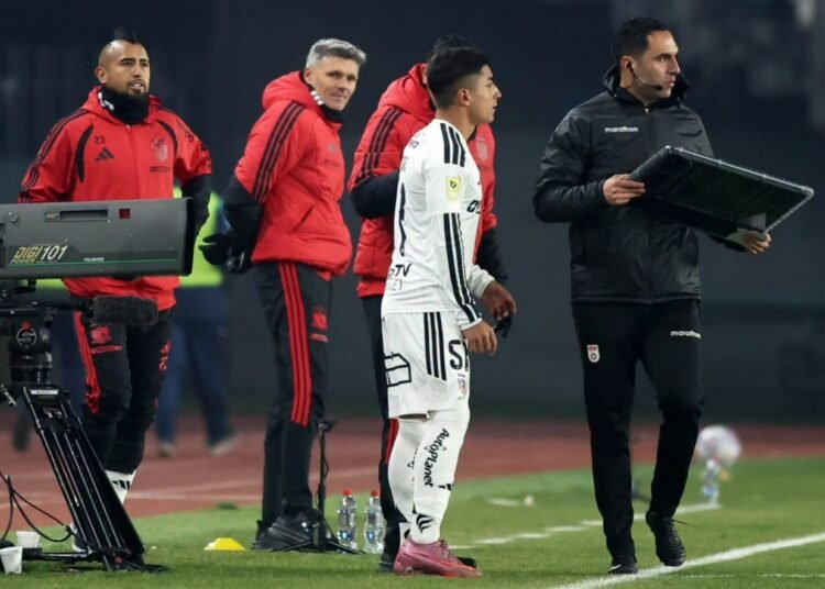 Hinchas de Colo-Colo apuntan contra dos jugadores tras la goleada ante O'Higgins por Copa Chile