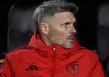 Fernando Ortiz se refiere a la ausencia de refuerzos en Colo Colo