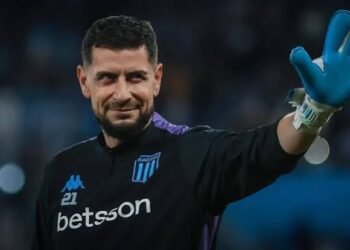 Gabriel Arias aparece como opción para convertirse en el nuevo arquero de Colo Colo