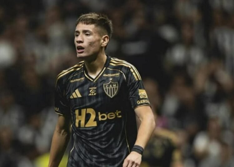 ¿Se lo levanta a la U? El prometedor refuerzo chileno por el que Colo-Colo aceleró las negociaciones