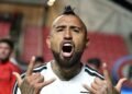 "Busquen a uno en el mundo": Arturo Vidal explota contra las críticas y se proclama el mejor central