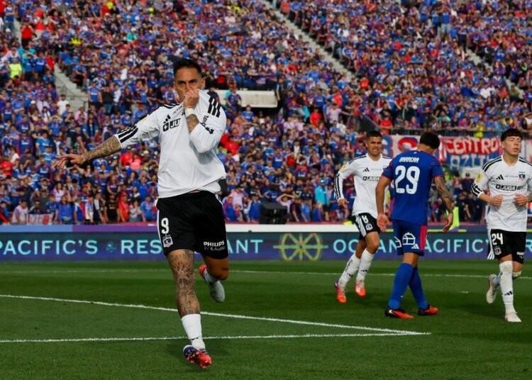 AURA PURA: Javier Correa le dio el triunfo a Colo Colo en el Superclásico 200