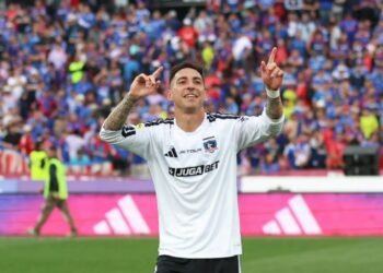 La emotiva dedicatoria de Javier Correa tras darle el triunfo a Colo Colo en el Superclásico 200