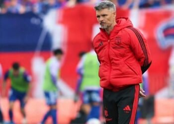 El emotivo gesto de Fernando Ortiz que une al plantel y los trabajadores de Colo-Colo