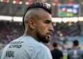 La postura de Blanco y Negro ante la renovación de Arturo Vidal en Colo-Colo
