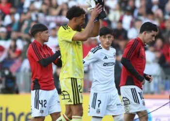 Vozinha en duda: cuestionan su titularidad en Colo-Colo