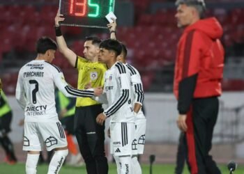 El firme gesto de Fernando Ortiz que celebra toda la cantera de Colo-Colo