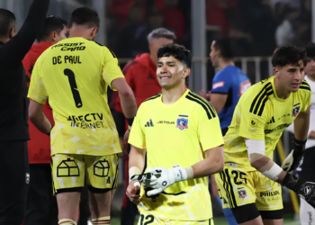 Sobrepoblación de arqueros: Fernando Ortiz toma una importante decisión en el arco de Colo-Colo